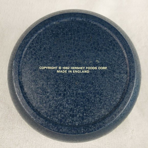 Vintage 1982 Hershey's Kisses Milk Chocolate Candy Tin/Can, 'A Kiss For You' - Picture 2 of 5